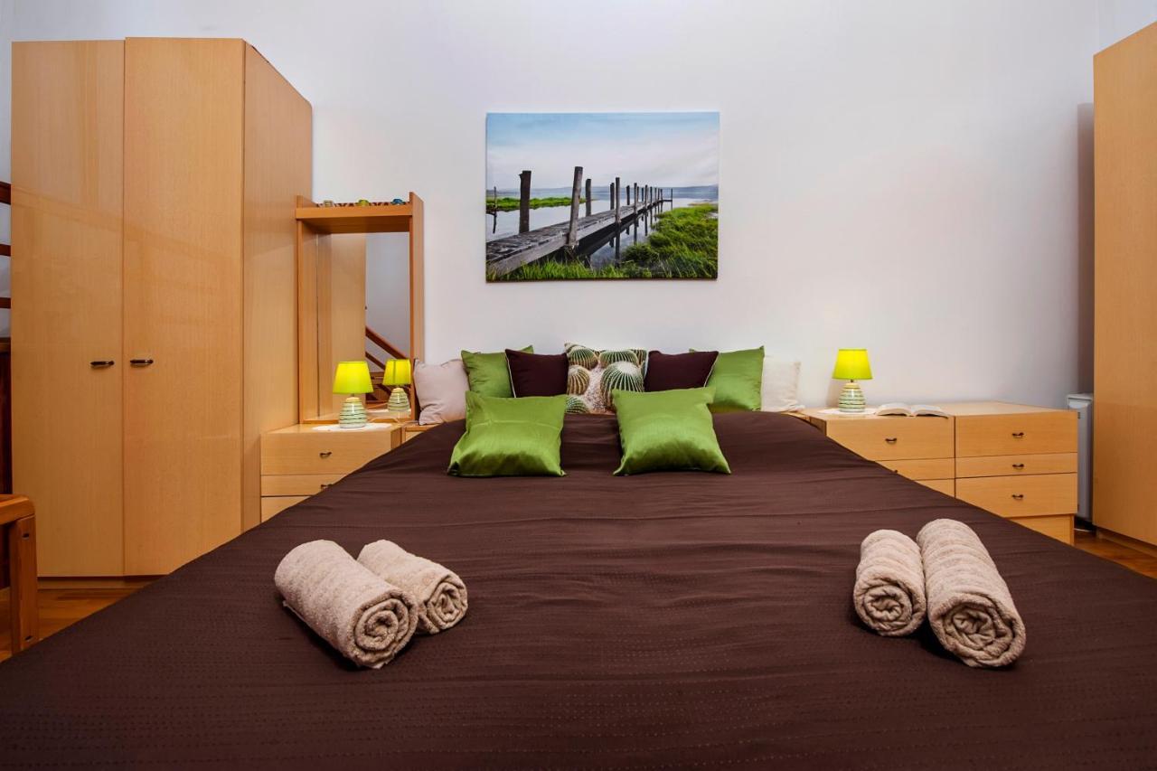 Rovigno Bella Sea View Apartment Eksteriør billede